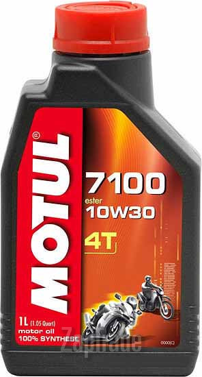������ �������� ����� Motul 7100 4T,  � ��������-�������� � ������