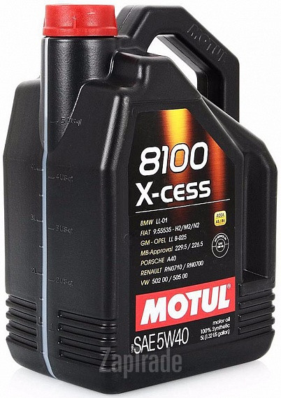 ������ �������� ����� Motul 8100 X-CESS,  � ��������-�������� � ������